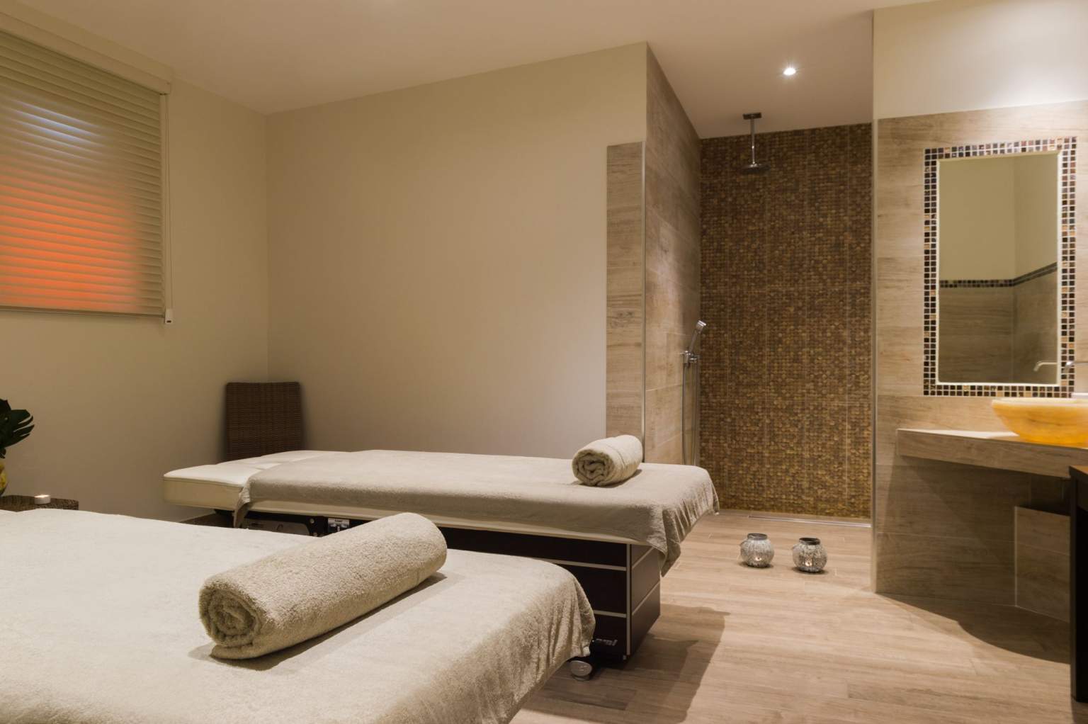 Cabines soins et massages en duo / solo - cinq mondes - Provins